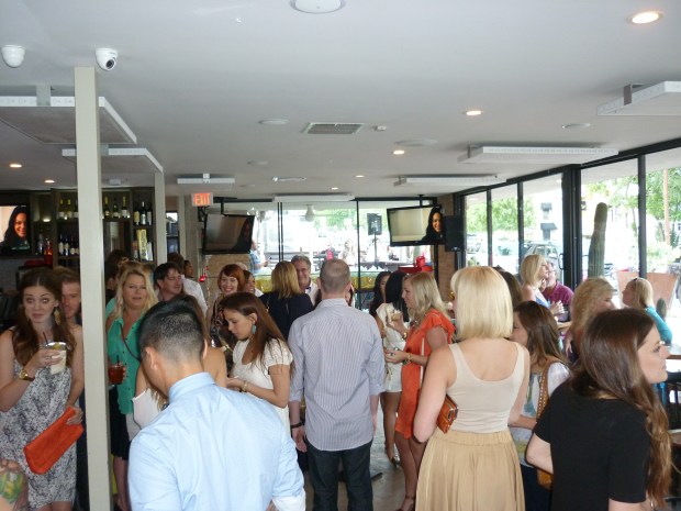 Look at all the people at Star Bar enjoying cocktails, appetizers and each other's company. This was before the event even officially began!