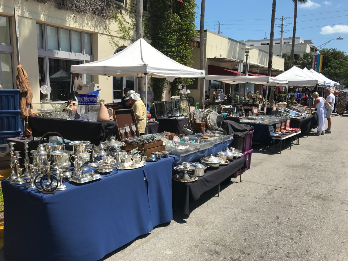 Lincoln Road Farmers' Market antiques